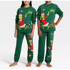 Target Kids' Dr. Seuss The Grinch Evergreen Fleece Graphic Sweatshirt & Pants
